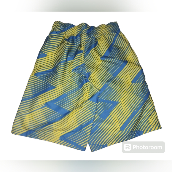 NWT Nike Swim Trunks, Boy's Medium - Picture 3 of 3